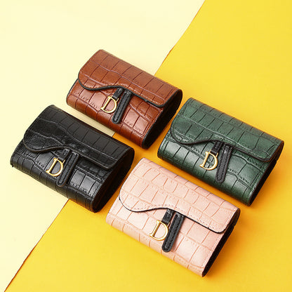 2025 New European And Style Short Wallet for Women, Featuring a Luxurious Feel with Multiple Card Slots And a Crocodile Pattern, Perfect for And Small Cards.