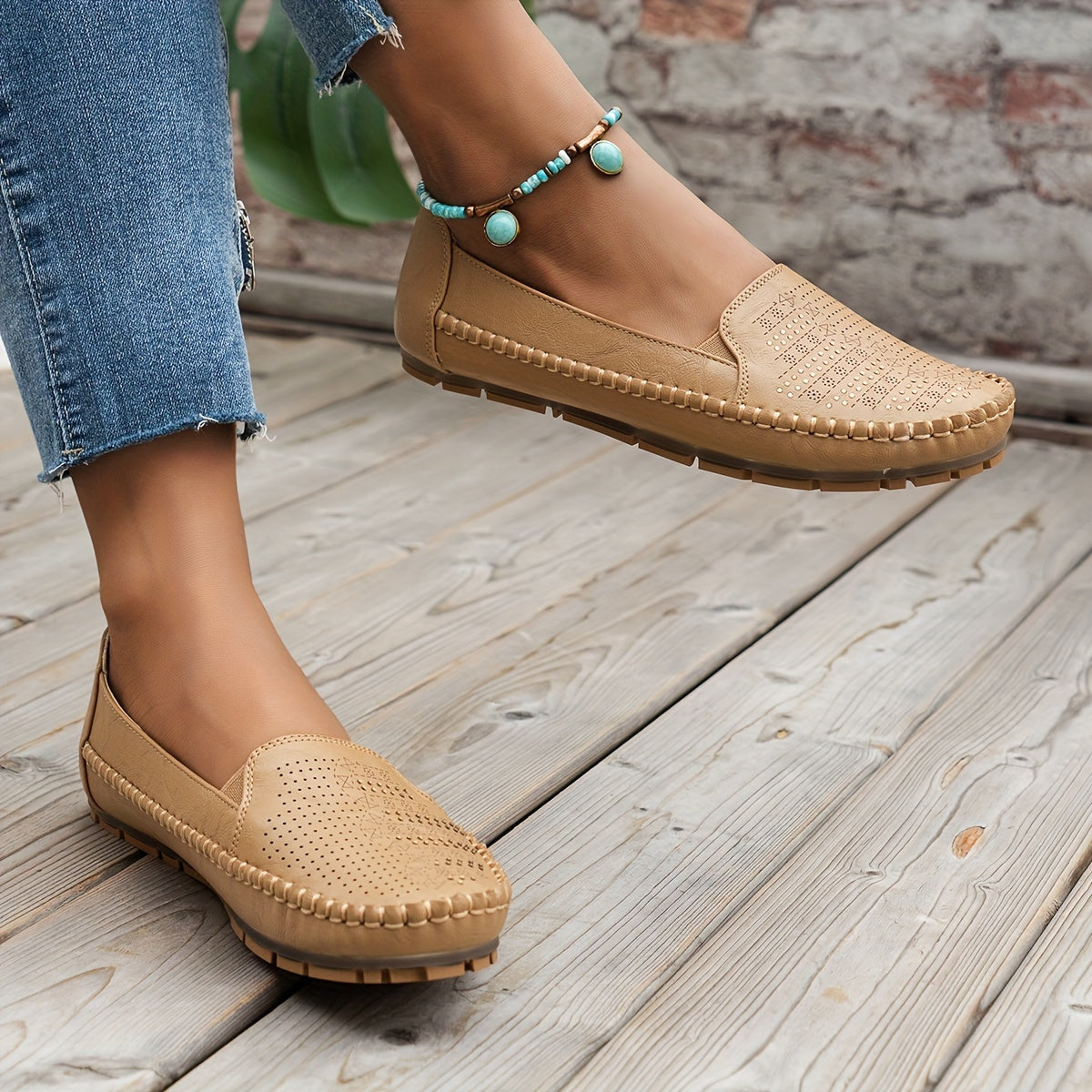 Women's Retro Perforated Flat Shoes, Comfy Breathable Round Toe Slip On Shoes, Casual Outdoor Loafers