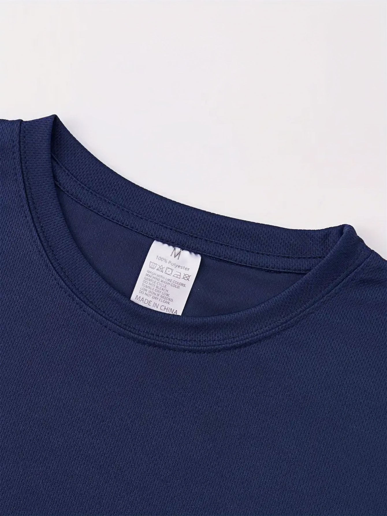 Men'S 2026 Happy New Year Santa Claus Graphic T-Shirt - Breathable Summer Casual Tee with Golden & Red Print, Regular Fit Round Neck Short Sleeve, Festive Clothing, Comfortable Fit, Holiday Shoppers