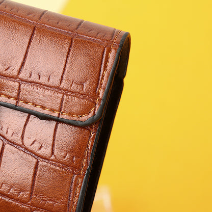 2025 New European And Style Short Wallet for Women, Featuring a Luxurious Feel with Multiple Card Slots And a Crocodile Pattern, Perfect for And Small Cards.