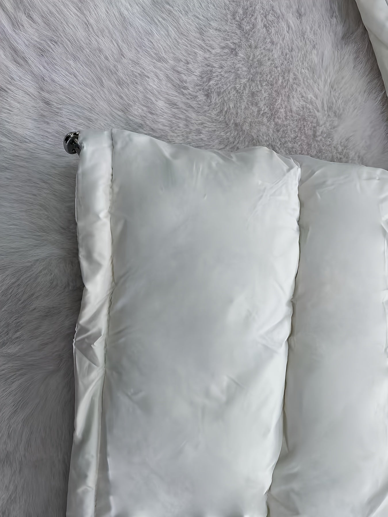 Կանացի նորաձև ձմեռային կայծակաճարմանդով և գլխարկով բաճկոն - ամենօրյա, հաստ վերնազգեստ գրպաններով, երկար թևքերով, չձգվող գործվածք, միագույն, 100գ/մ², իդեալական է ցուրտ եղանակի համար, ձմեռային հագուստ