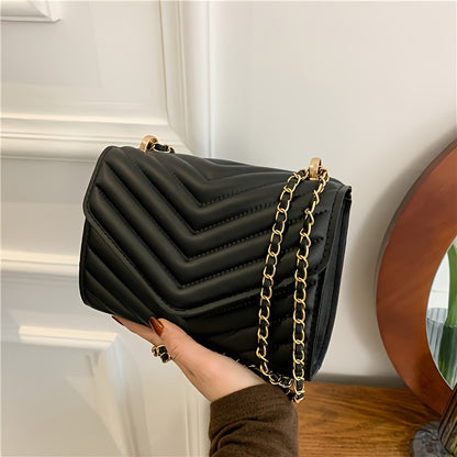 Նորաձև կանացի V-աձև կարված դիզայնով, հեշտ և թեթև միագույն փեղկով և շղթայական ուսակապի ժապավենով, հարմար է գրասենյակի, աշխատանքի, զբոսանքների համար և ոճային, որակյալ ձեռքի պայուսակ է։