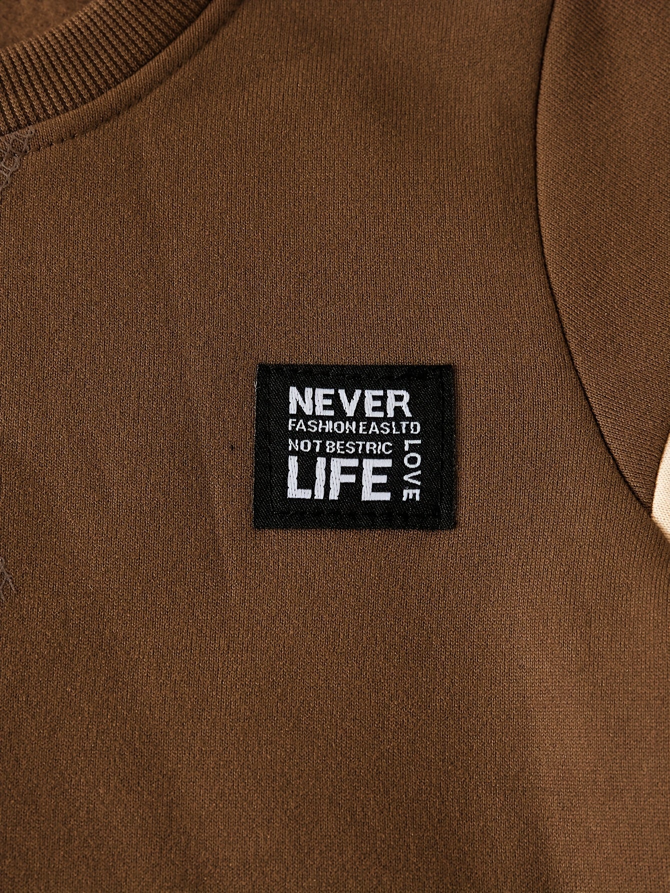 Աշնանային ձմեռային նոր, հաստ, կլոր վզով սվիտեր, երկար թևքերով, 3 գույնանի, պատչվորք, խաչաձև նախշերով, տառերով պատչ, տաք, հարմարավետ, առօրյա, բազմակողմանի սպորտային տաբատ, 2 հատանոց հավաքածու, DONABEBE, բացօթյա օգտագործման համար