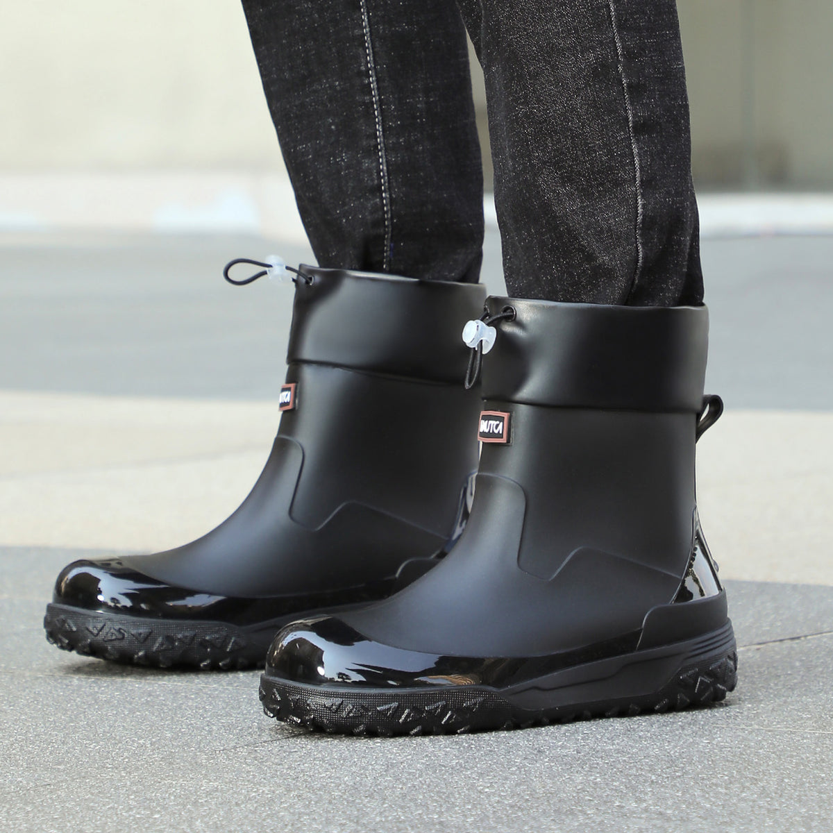 Men's Lightweight Mid-Calf Waterproof Rain Boots for Outdoors