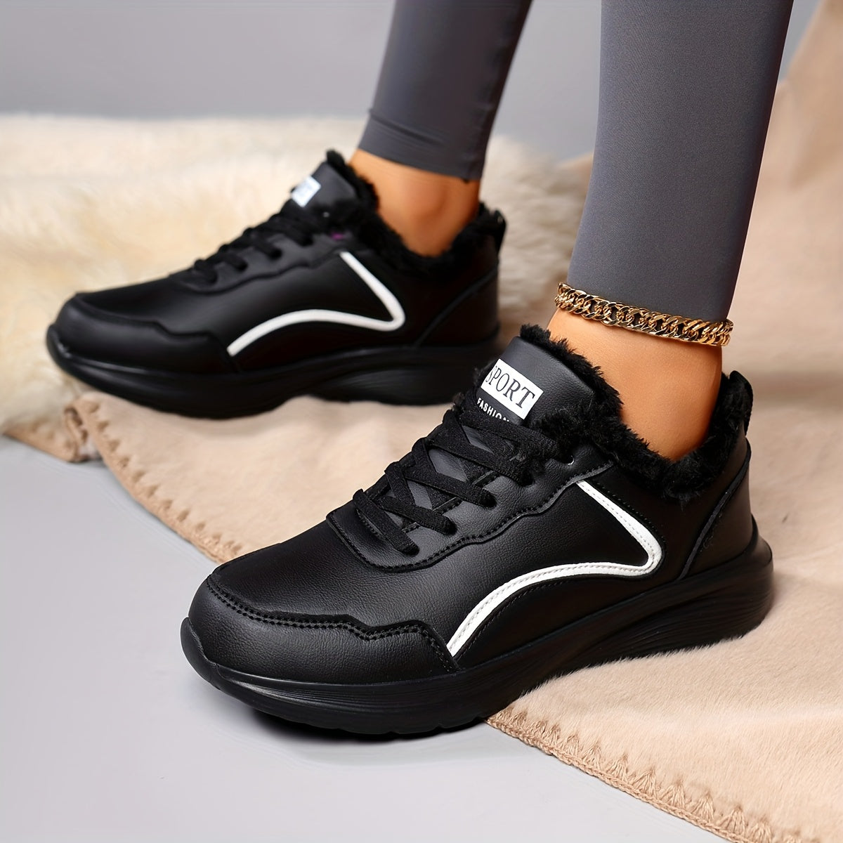 Կանացի ձմեռային ձնագնացքներ - Հաստ պլատֆորմային ներբան՝ լավ բռնման համար, թեթև ցրտադիմացկուն կոշիկներ՝ կապիչով, սահքից պաշտպանող EVA արտաքին ներբան - ամբողջովին սինթետիկ, արհեստական կաշվի նման վերին մաս - տաք, մեկուսացված՝ վազքի, արշավի և այլնի համար