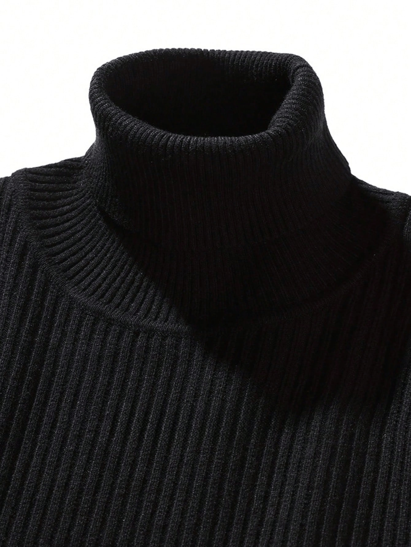 A Men'S Turtleneck Sweater Featuring Vertical Stripes, Designed for a Slim Fit with a Soft And Skin-Friendly Texture. The Textured Design Offers a Neat Appearance Without Being Cumbersome. This Style Is Suitable for Various O