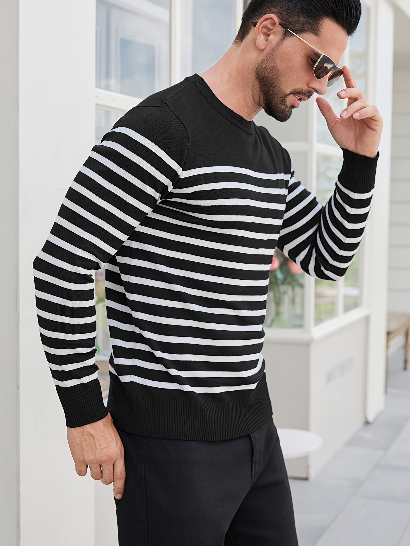 Գարնանային և աշնանային ամենօրյա երկգույն գծավոր տղամարդու սվիտեր-պուլովեր՝ գունավոր բլոկներով, կլոր վզնոցով, տղամարդու տրիկոտաժե վերնաշապիկ