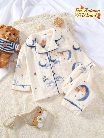 2025 New Autumn And Winter Boys' Home Clothes Two-Piece Baby Pajamas Set Flannel Thick Velvet Thickened Moon Bear Pattern Pocket Button Style Cold-Proof Thermal Underwear