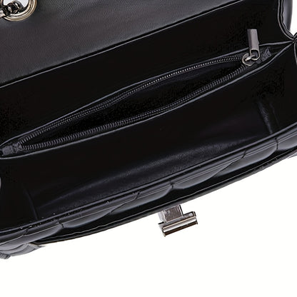 Կանացի սև վանդակավոր կրծկալով պայուսակ՝ ոճային շղթայով ուսի գոտիով, փեղկով փակվող և ՊՎՔ աստառով, նախատեսված է կանանց համար՝ քաղաքային ոճով, չի լվացվում