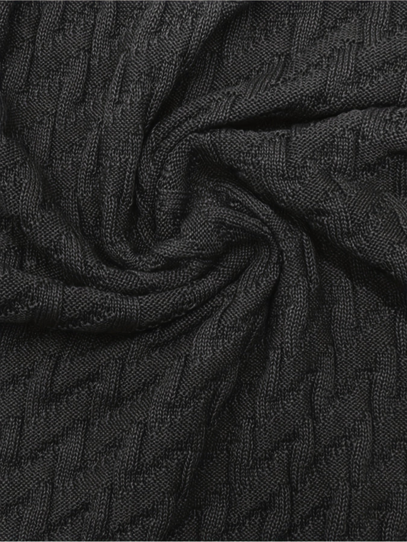 Աշուն/ձմեռ նորաձև, բարձր օձիքով տրիկոտաժե վերնաշապիկ, նորաձև և բազմակողմանի, կատարյալ է ինչպես առօրյա, այնպես էլ գործնական առիթների համար