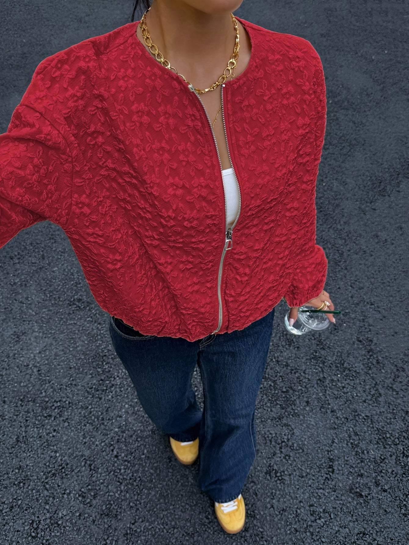 Միագույն կայծակաճարմանդով առօրյա բաճկոն