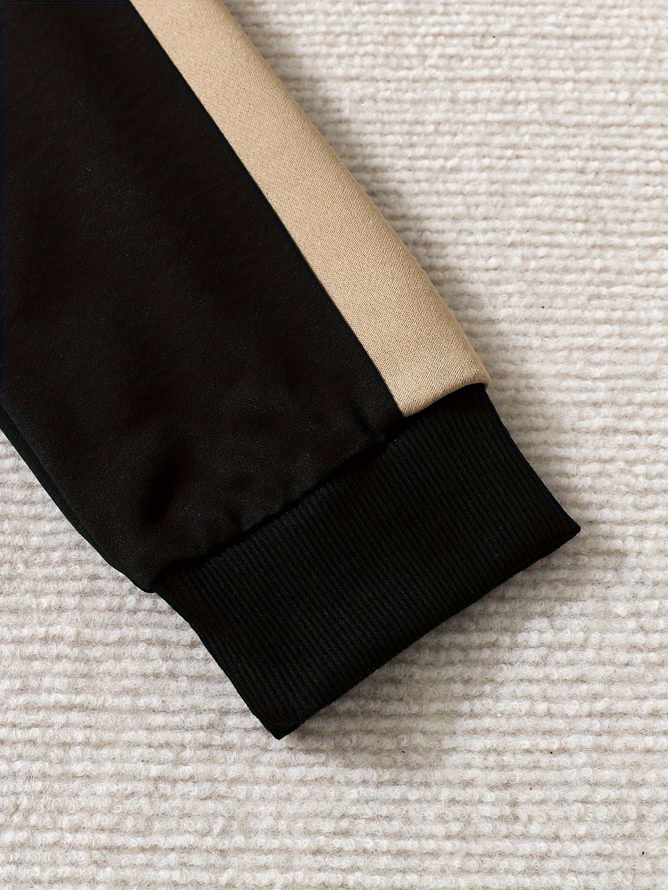 2 հատ տղայի «Թագավորական» նախշերով գլխարկով հանդերձանք, ոճային գունային բլոկներով կարված գլխարկի և տաբատի հավաքածու, մանկական հագուստ աշուն/ձմեռ բացօթյա հագուստի համար, որպես նվեր