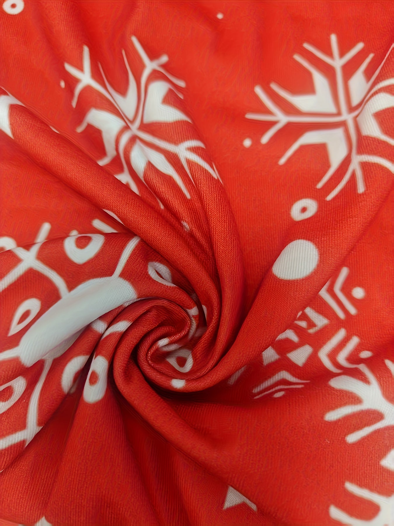 Կանացի կարմիր և սպիտակ պուանսետիա և եղջերու նախշերով A-գծով զգեստ՝ A-գծով եզրագծով - Ձմեռային կարմիր և սպիտակ ձյան փաթիլի նախշերով, ծալքավոր դեկոլտեով և գոտիով գոտկատեղով - Լվացվող մեքենայով՝ էլեգանտ, երեկույթ, հարսանիք, Սուրբ Ծնունդ, Նոր տարի