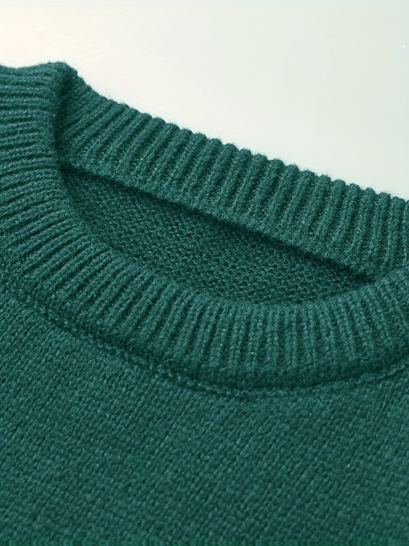 Men's Brown & Striped Sweater - Soft Round Neck Cable-Knit Winter Sweater with White Piping, Machine Washable Casual Pullover for Fall & Winter, Brown/Beige Horizontal Stripes, Ribbed Cuffs & Hem, Stylish Men's Sweater for Ev