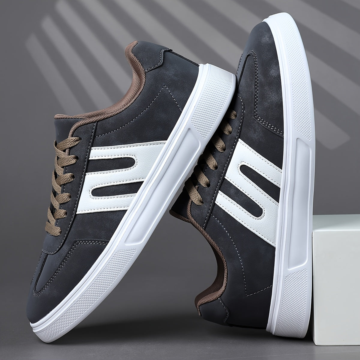 Men's Low-Top Casual Lace-Up Sneakers with EVA Sole