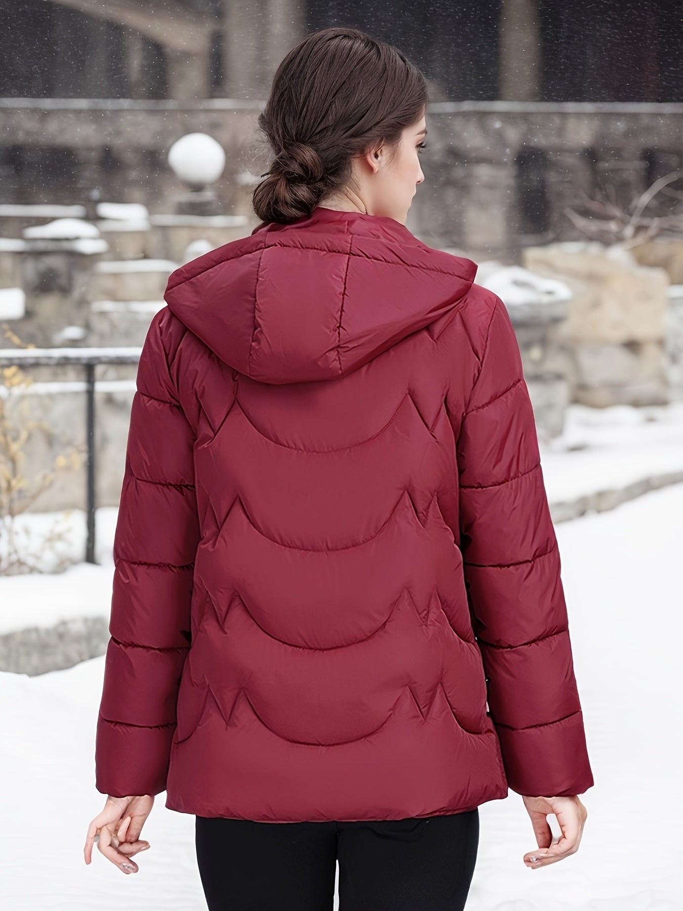 Կանացի էլեգանտ սև ձմեռային փքված բաճկոն՝ երկար թևքերով, կայծակաճարմանդով, առօրյա ոճով՝ ուլունքազարդ դետալներով, իդեալական է ձյունառատ օրերի համար, առօրյա ձմեռային հագուստի համար | Կայծակաճարմանդով բաճկոն | Գործնական գրպաններ