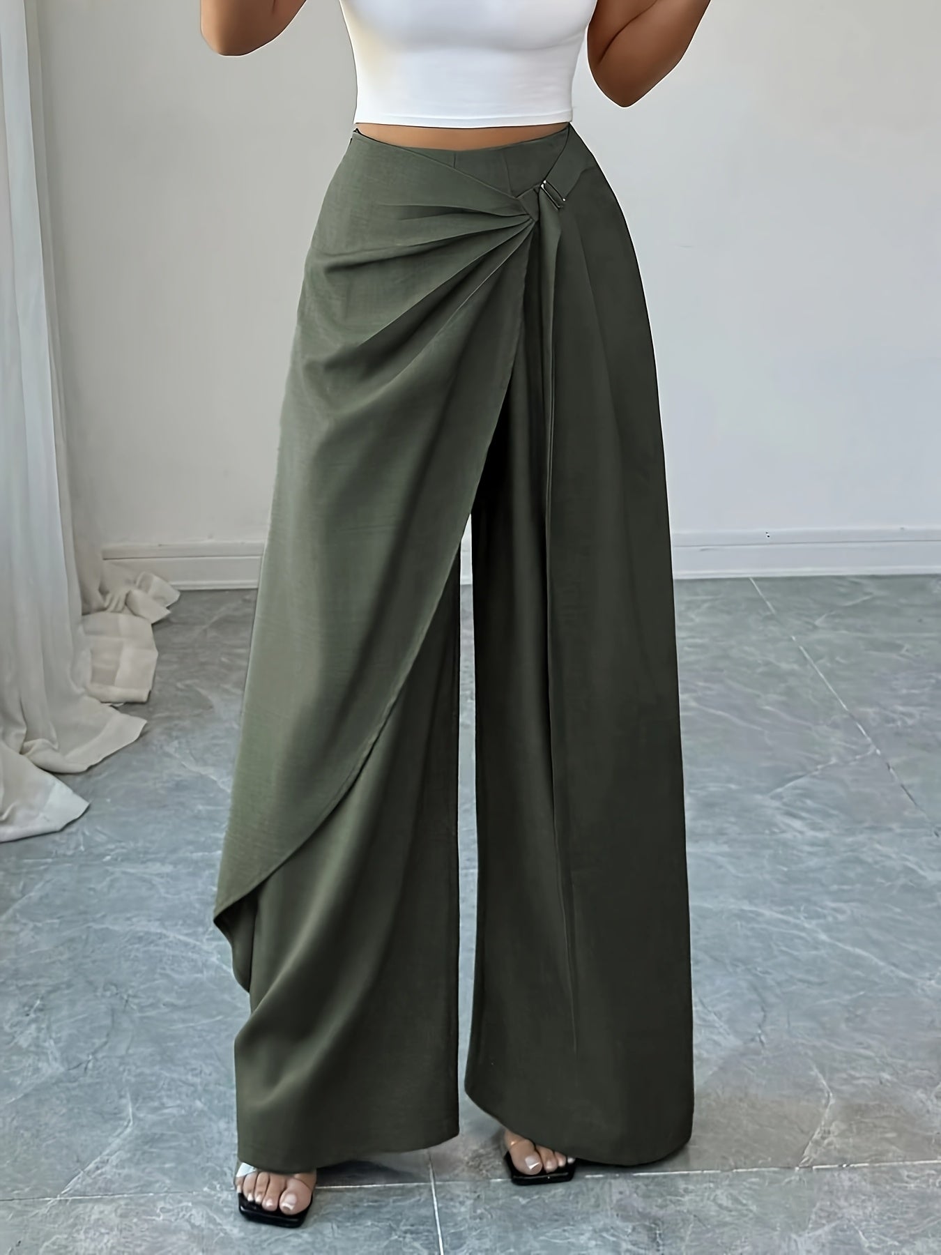 Women's Elegant Wide-Leg Summer Trousers in Solid Color