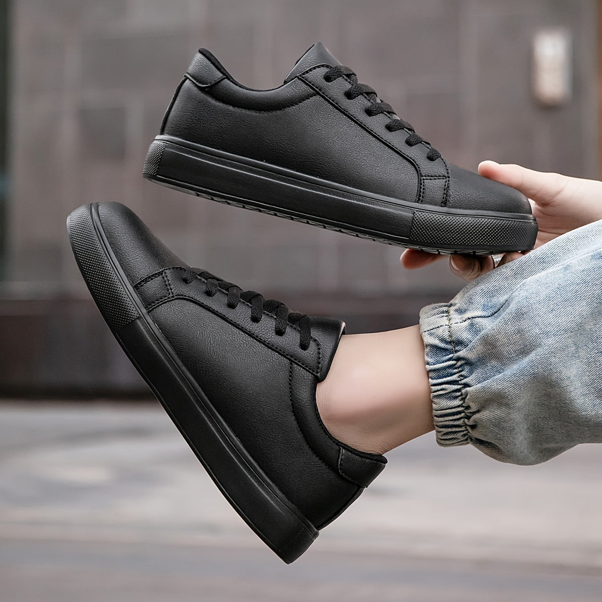 Unisex Low-Top Skate Sneakers for Men & Women Plus Size