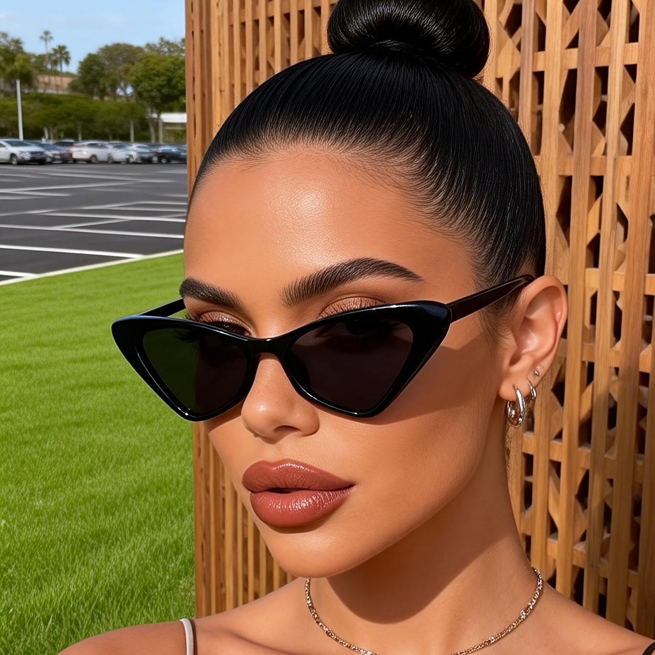 Unisex Vintage UV400 Classic Chic Plastic Sunglasses