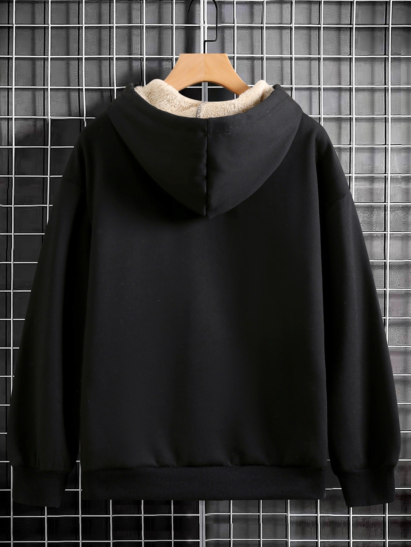 Սուրբ Ծննդյան և վանդակավոր ընձառյուծի նախշերով տոնածառի նախշերով կանացի շարված վերնաշապիկ, հաստ և տաք պոլիեսթերային գործվածքով բաճկոն, հարմար է աշնանային և ձմեռային սեզոնի համար նախատեսված առօրյա կոմպոզիտային տաք հագուստի համար։