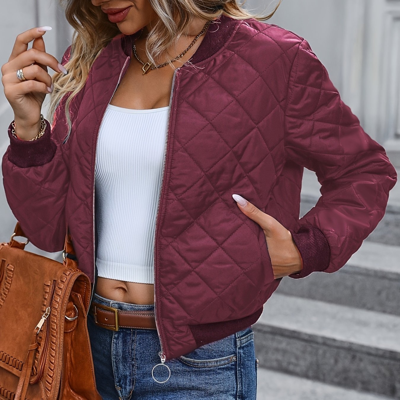 Ououjia գործարանային խանութ 2025 աշուն և ձմեռ նոր առօրյա խառնվածքի կարված հագուստ կանացի բաճկոններ կարճ վերարկուներ