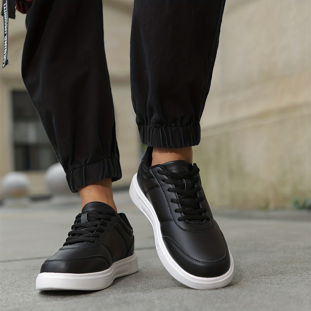 Men's Casual Lace-Up Canvas Sneakers for Everyday Sports