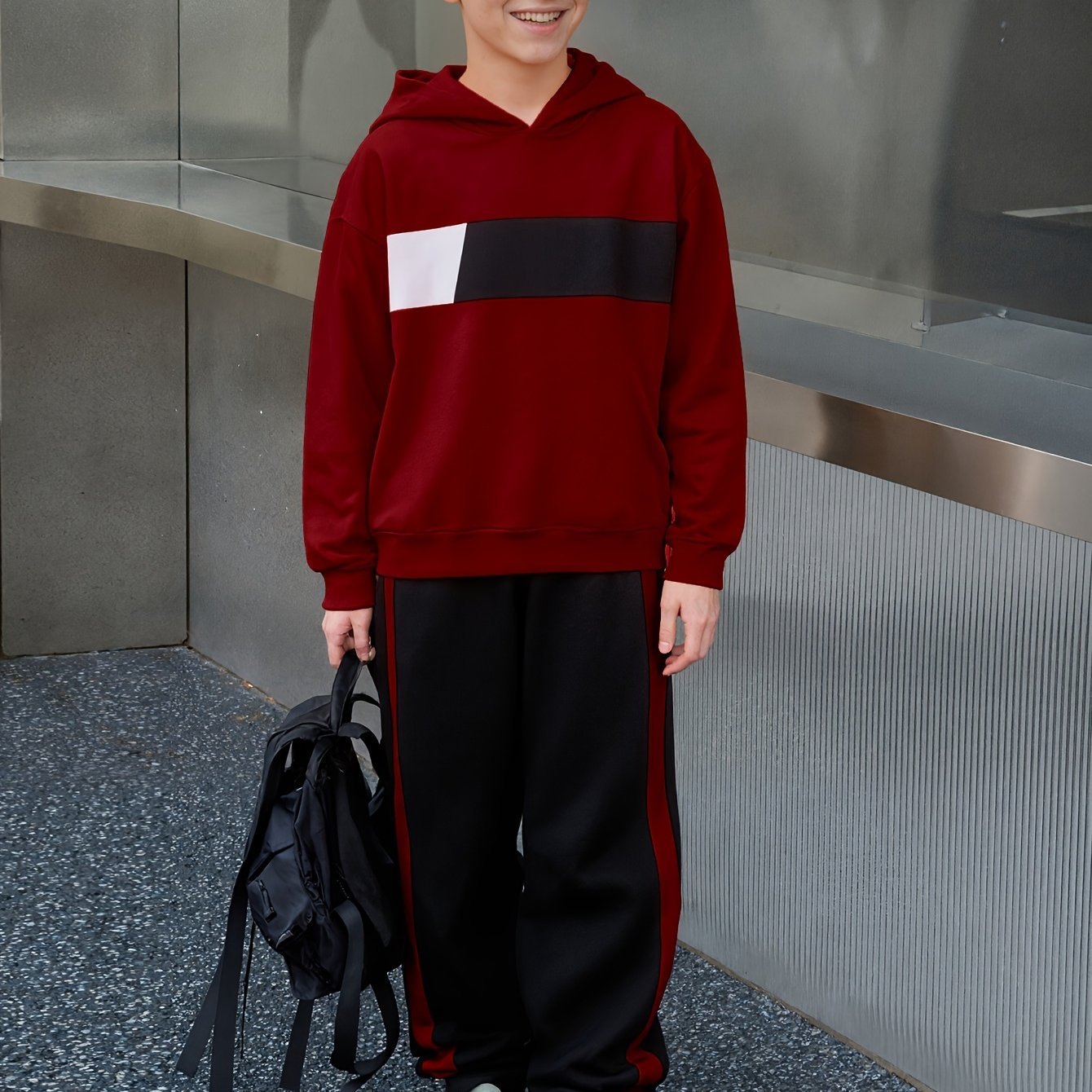 2 հատ տղաների ձմեռային գլխարկով մարզահագուստ և տաբատ - տաք սվիտեր համապատասխան երկար տաբատով, գունային բլոկներով վերնաշապիկ (հարմար է մեծ երեխաների և երեխաների համար) - լվացքի մեքենայով լվացվող 2 հատի հավաքածու, իդեալական է բացօթյա օգտագործման համար