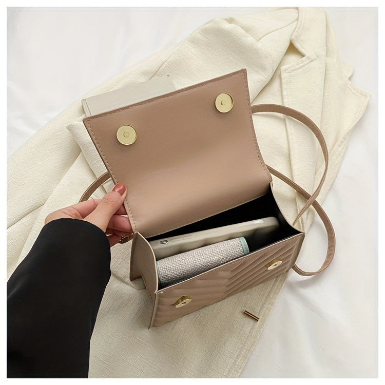 Նորաձև շղթայական պայուսակներ կանանց համար, գարուն-ամառ 2024 թվականի նոր հավաքածու, բարձրակարգ ռելիեֆային դիզայնով, հարմար է ուսերին, ձեռքին և խաչաձև կրելու համար, ոճային ծոպավոր կախազարդերով։