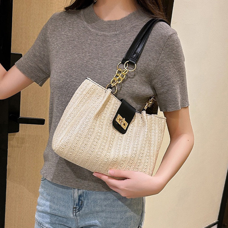 Էլեգանտ կանացի կրծկալով պայուսակ՝ անջատվող շղթայով ուսի գոտիով և ոսկեգույն զարդերով - շքեղ դրամապանակ ոսկեգույն զարդարանքներով, պտտվող կողպեքով, հասանելի է շագանակագույն և սև գույներով - կորեական ոճ, նիշի հյուսվածք, L