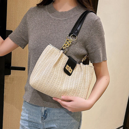 Էլեգանտ կանացի կրծկալով պայուսակ՝ անջատվող շղթայով ուսի գոտիով և ոսկեգույն զարդերով - շքեղ դրամապանակ ոսկեգույն զարդարանքներով, պտտվող կողպեքով, հասանելի է շագանակագույն և սև գույներով - կորեական ոճ, նիշի հյուսվածք, L